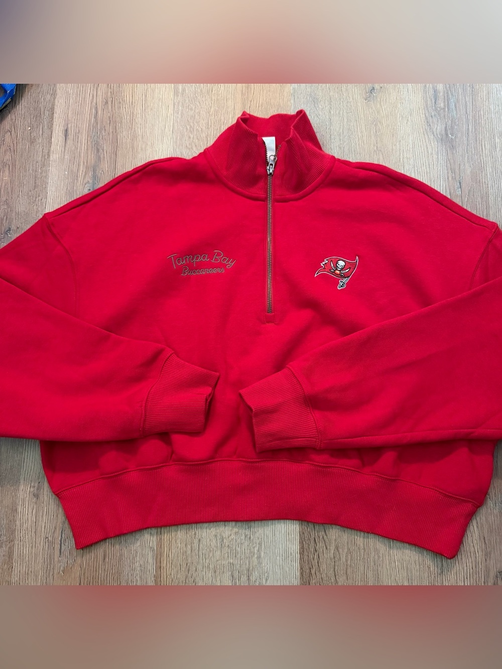 New w/Tags Tampa Bay Buccaneers Cropped Red Quarter-Zip Pullover